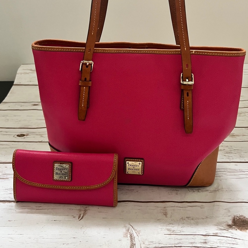 Dooney & Bourke Saffiano Leather Claremont‎ Dover Tote 
and Matching Wallet Set